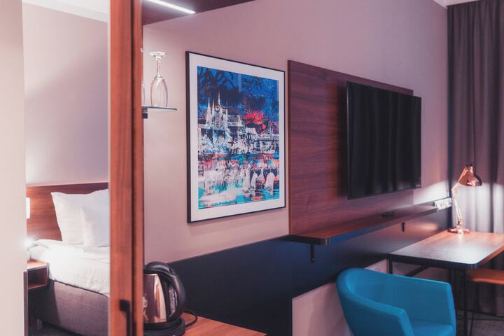 Room 30 of 111