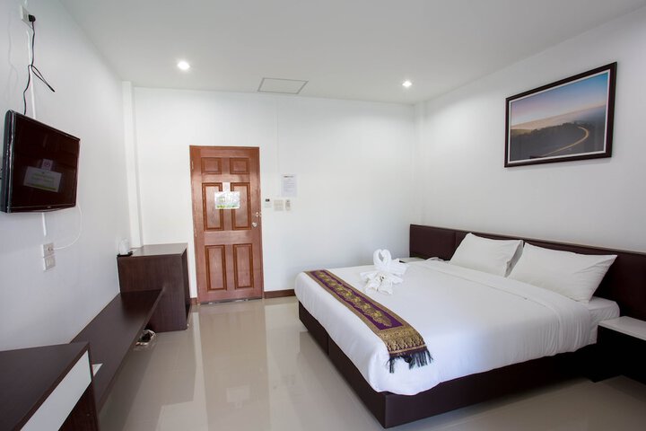 Room 10 of 67