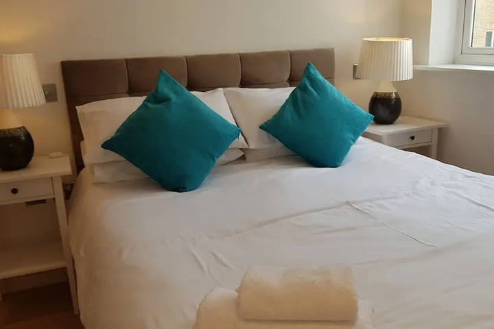 Room 2 of 11