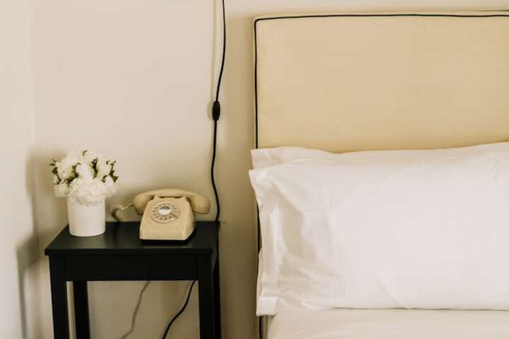 Room 6 of 43