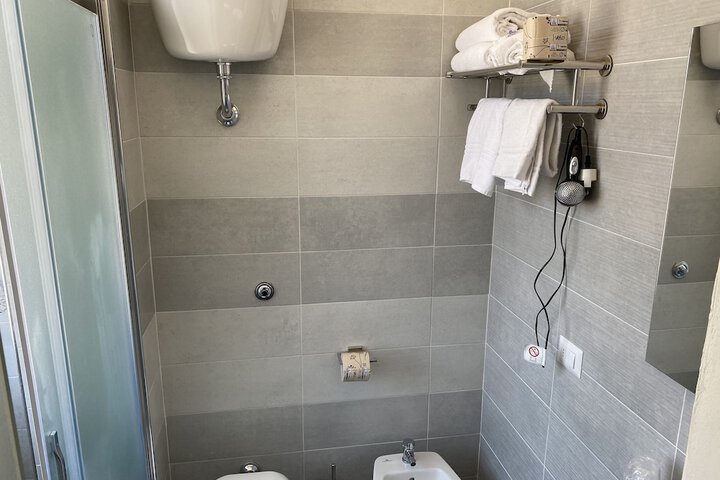 Room 75 of 99