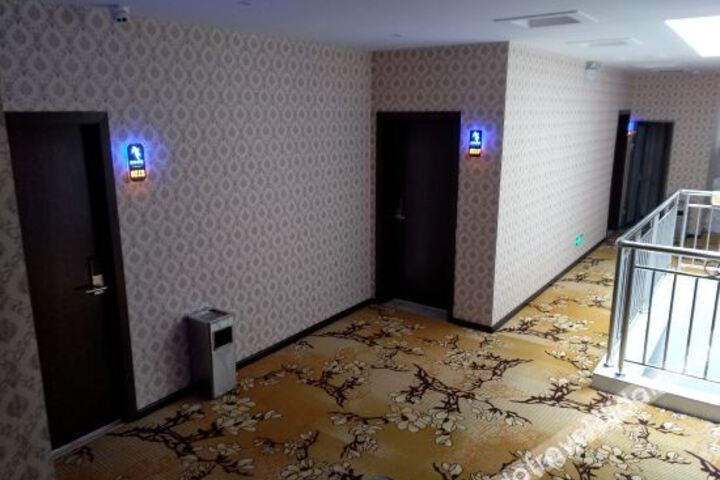 Hotel Interior 11 of 18