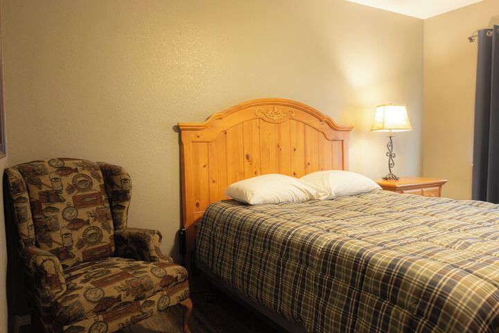 Room 325 of 917