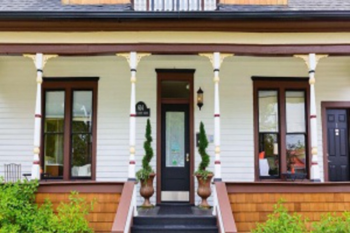 Hotel Exterior 33 of 671
