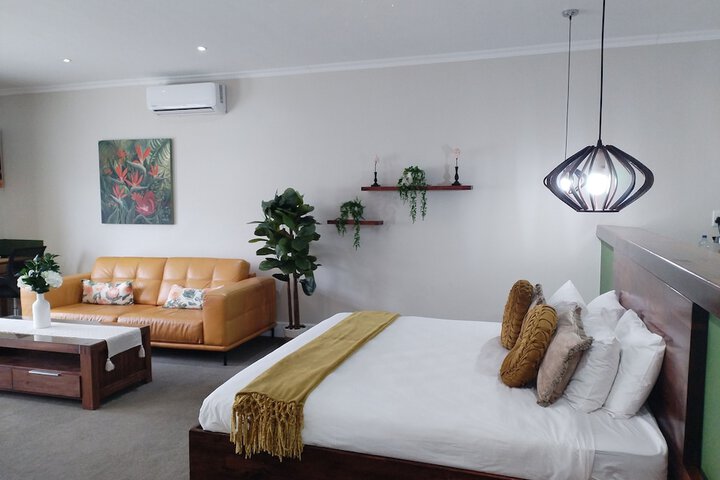 Room 34 of 103
