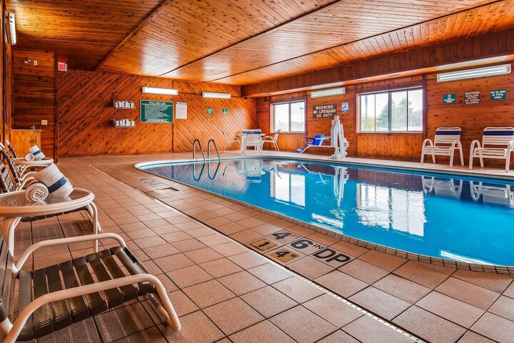 Pool 12 of 17