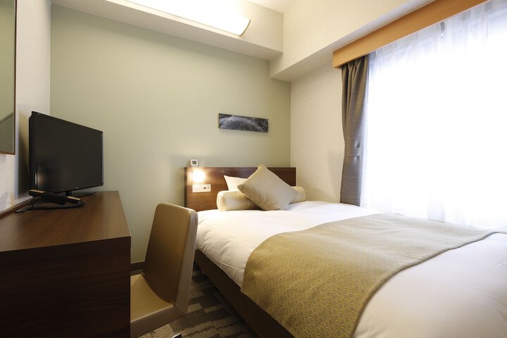 Room 10 of 39