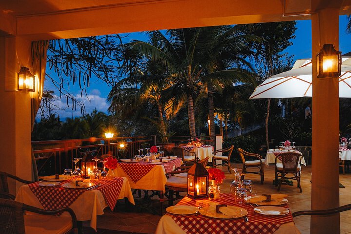 Dining 74 of 98