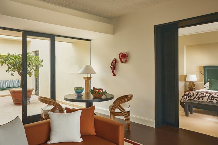Room 62 of 161