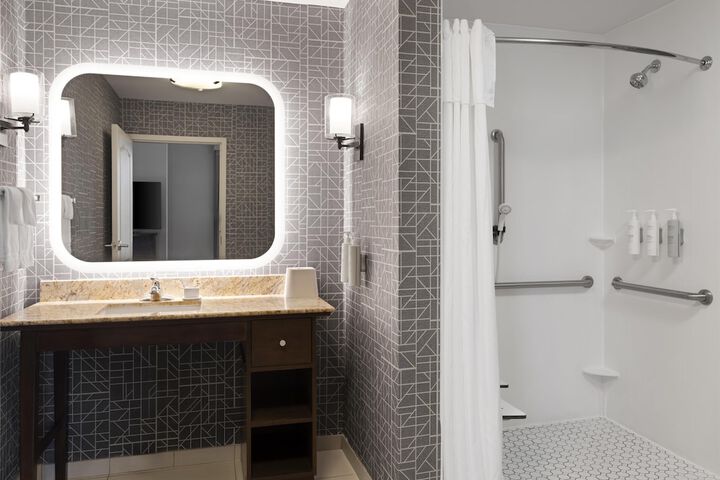 Bathroom shower