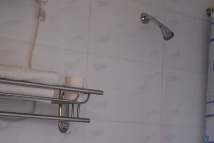Room 8 of 15