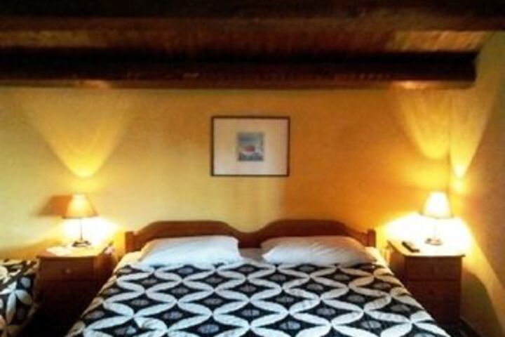 Room 9 of 20