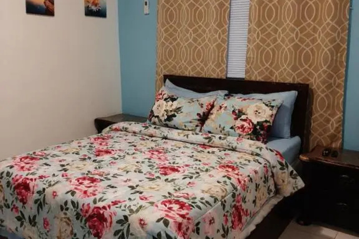 Room 2 of 4