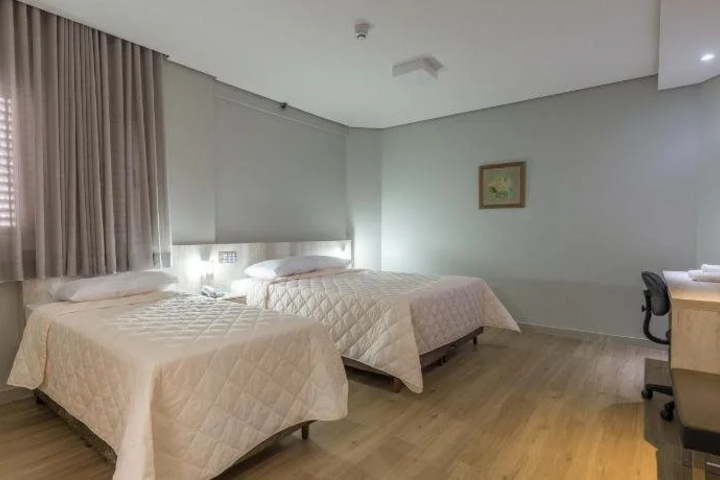 Room 3 of 17