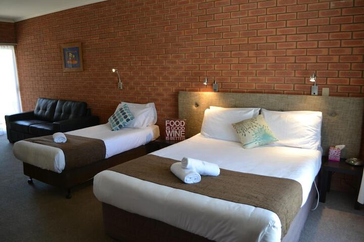 Room 18 of 61