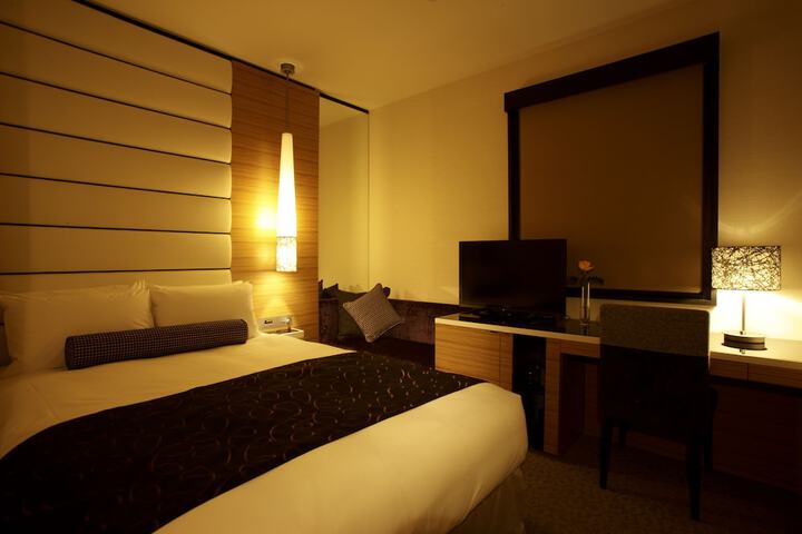 Room 6 of 72