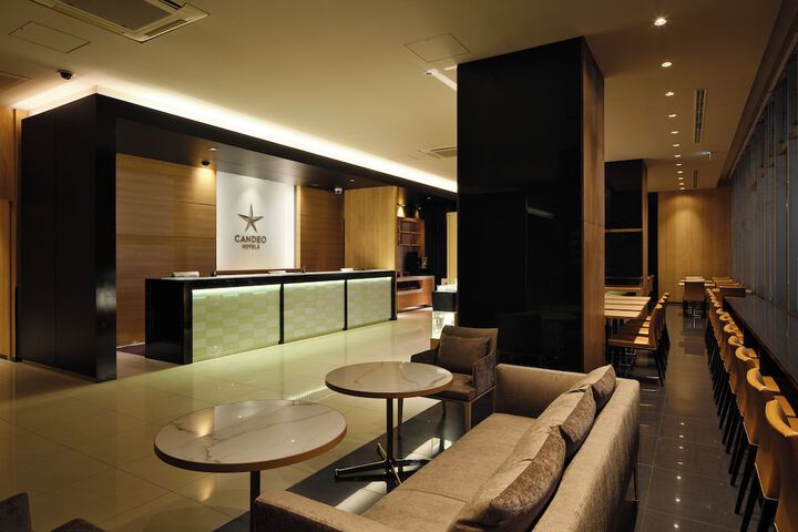 Hotel Lobby