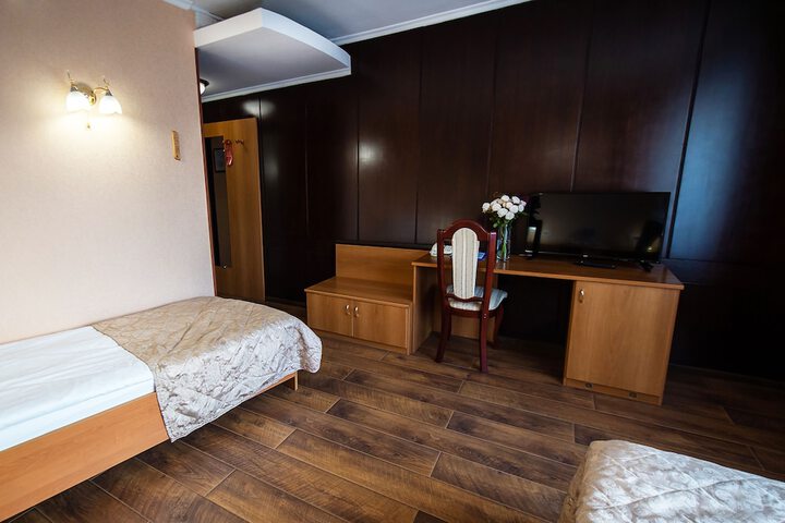 Room 15 of 46