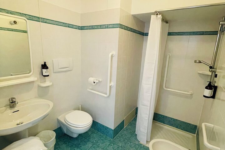 Room 92 of 115