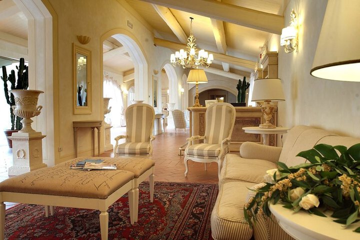 Hotel Interior 5 of 43