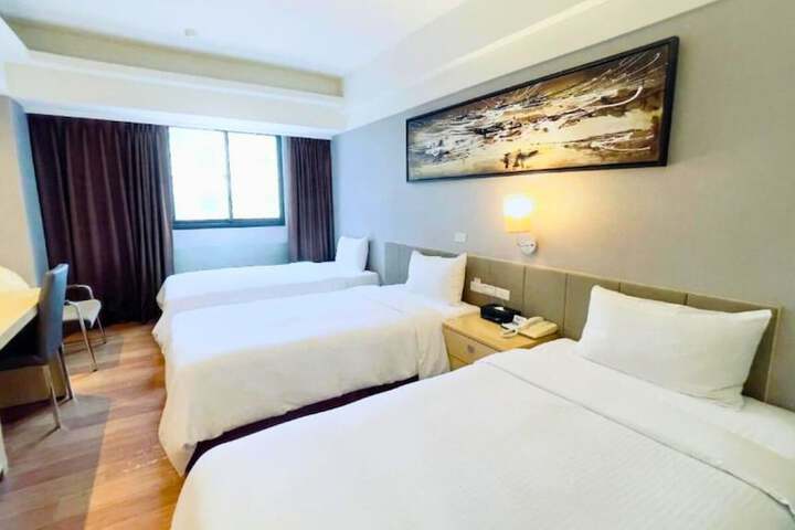 Room 26 of 78