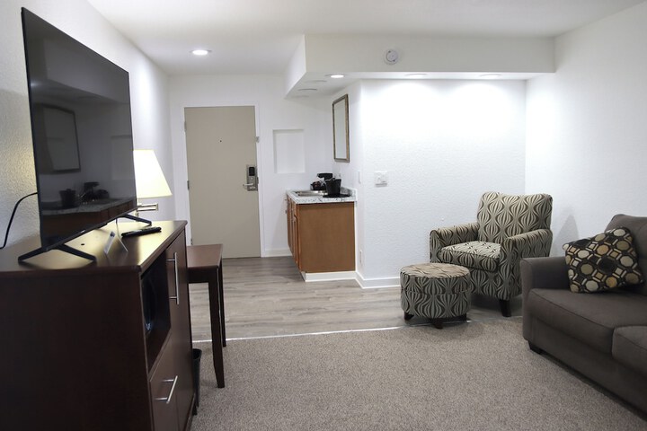 Room 20 of 39