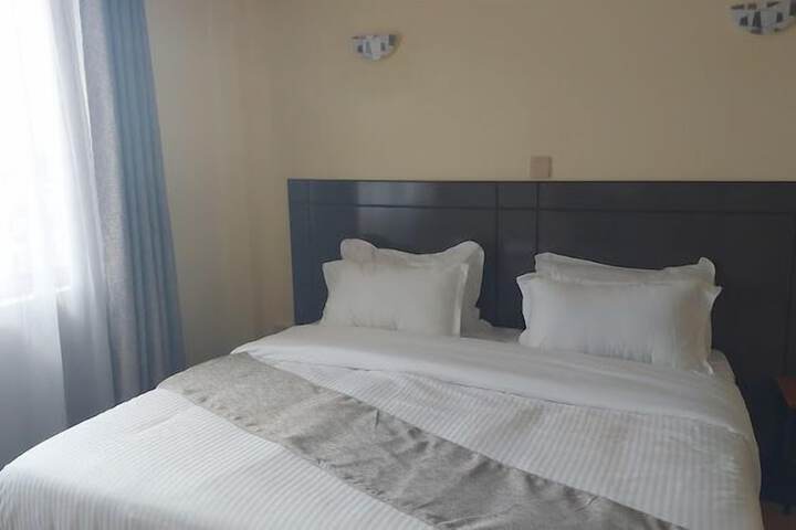 Room 7 of 30