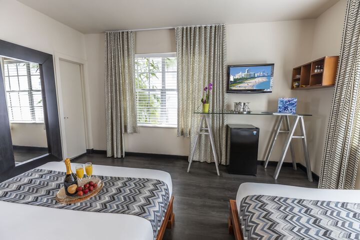 Standard Double Bed (5 of 6)