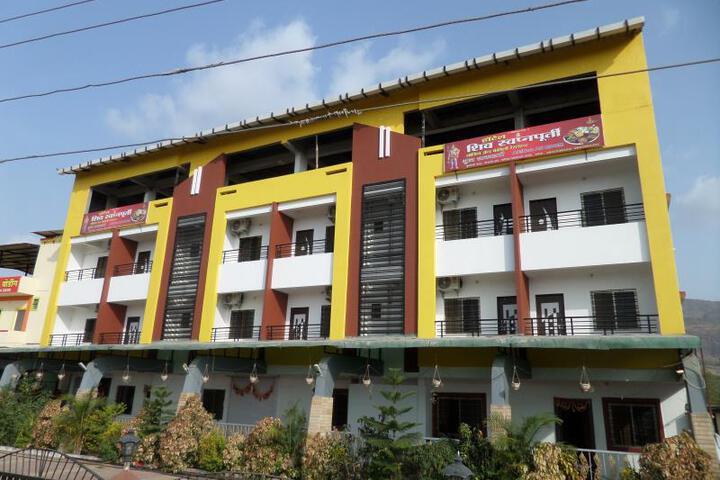 Hotel Shiv Swapnapurti Lodging