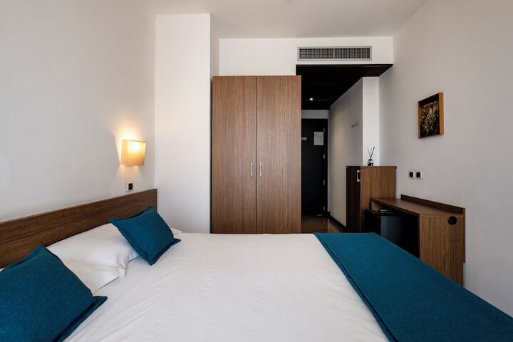 Room 30 of 60