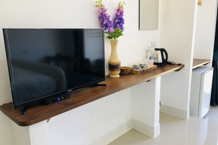 Room 15 of 80