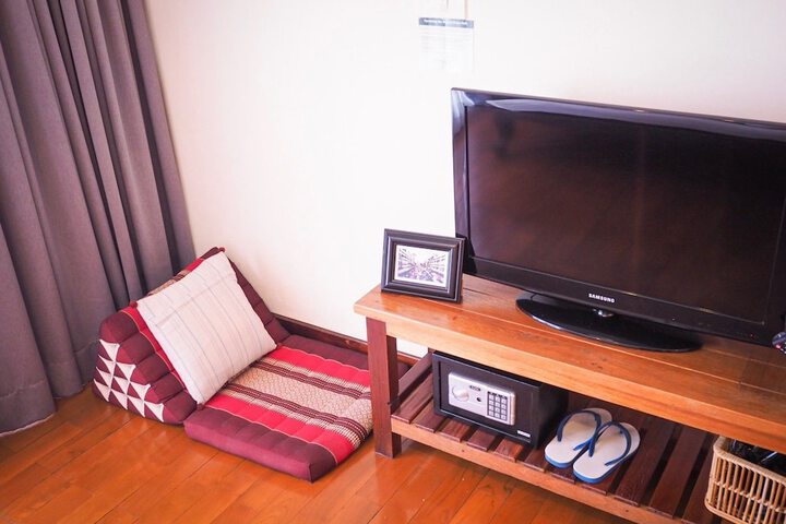 Room 13 of 66