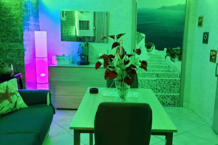 Room 8 of 16