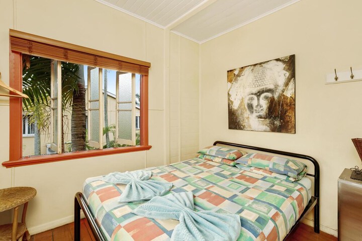 Room 15 of 49