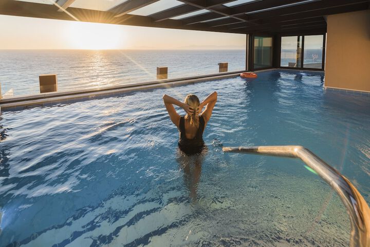 Pool 62 of 108