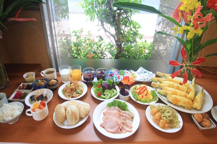 Breakfast/Coffee Service 38 of 56