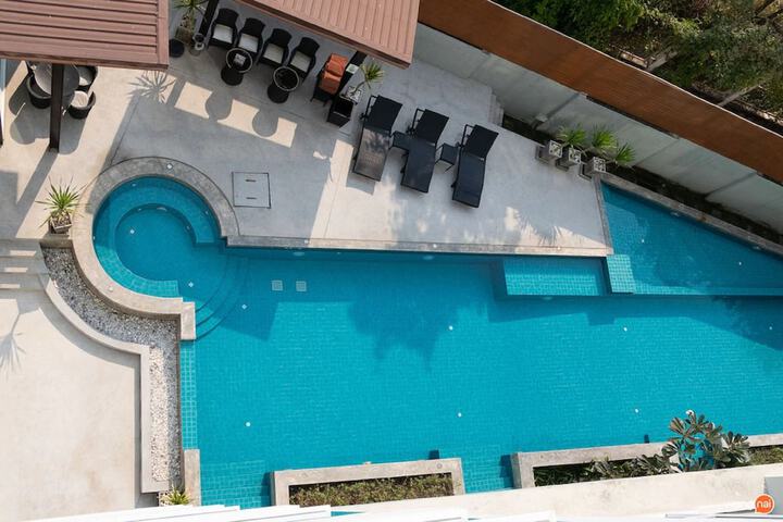 Pool 92 of 111