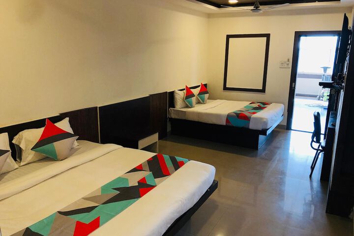 Room 2 of 6