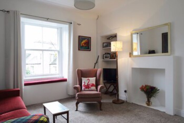 Room 8 of 32