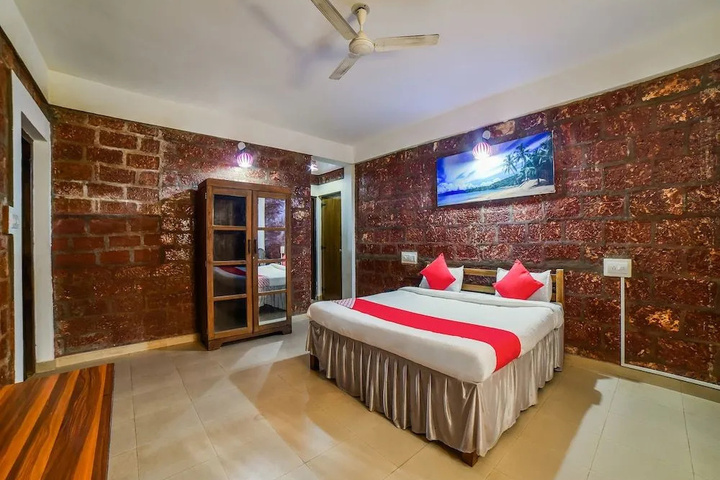 Room 15 of 19