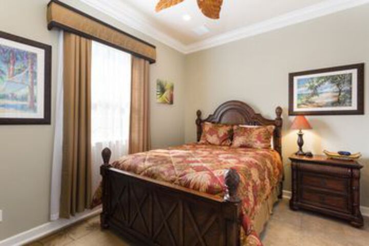 Paradise Landing 4 Bed 4 Bath Home Pool Home by RedAwning