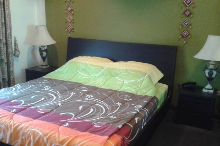 Room 4 of 34