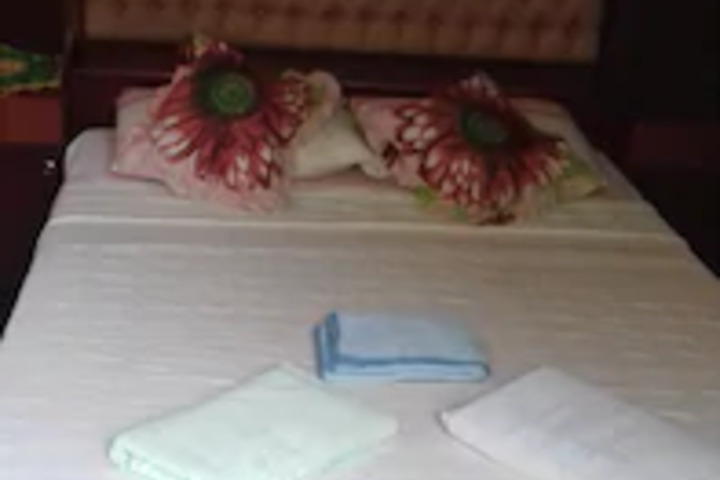 Room 6 of 6