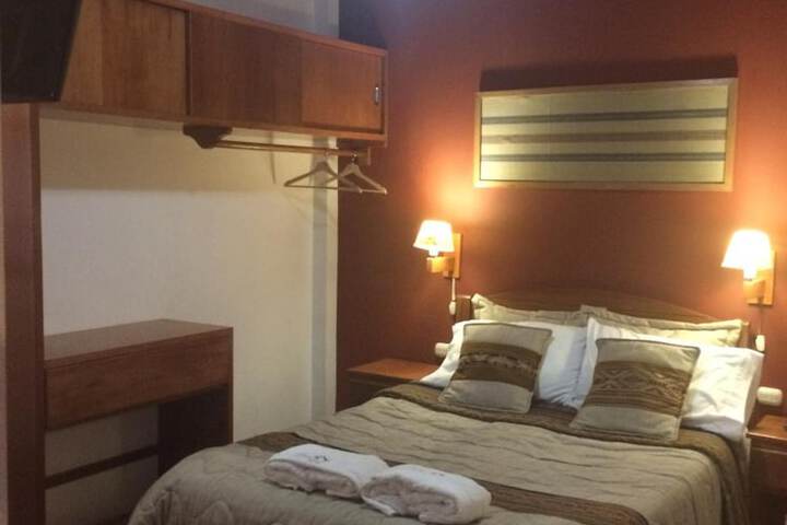 Room 10 of 34