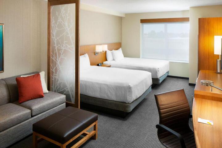 Quadruple Queen Size Bed (4 of 4)