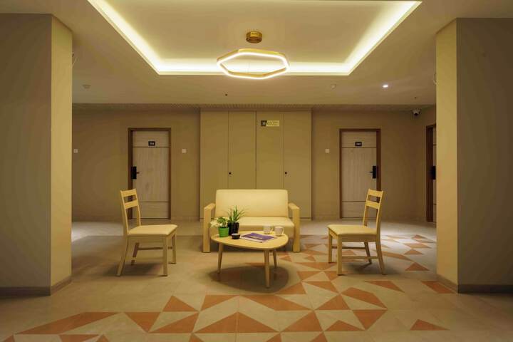Hotel Interior 3 of 97