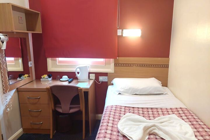 Room 34 of 57