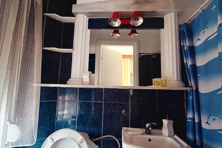 Room 29 of 37