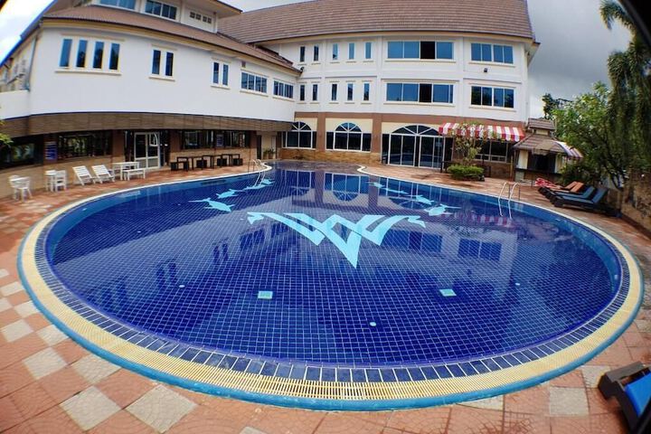 Pool 20 of 48