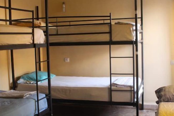 Room 12 of 24